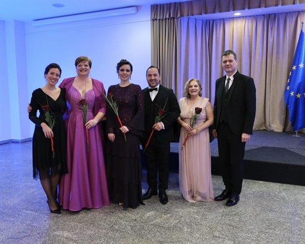 Radlje ob Dravi: Sodelovanje s Slovenskim narodnim gledališčem Maribor