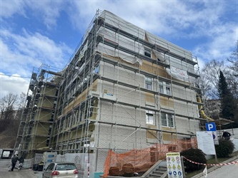 Nadzidava ravenskega zdravstvenega doma ne bo končana do pomladi