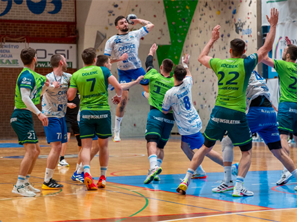 ŠPORT: Zmaga slovenjegraških rokometašev proti Škofjeločanom