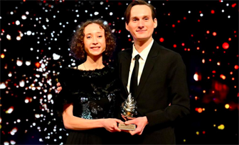 Nika in Domen Prevc po nove rekorde