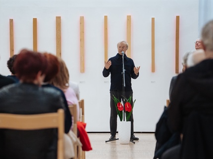 Raziskovalec svetlobe, Oto Rimele