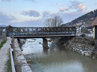 Popoplavna obnova na Prevaljah: na vrsti leški most