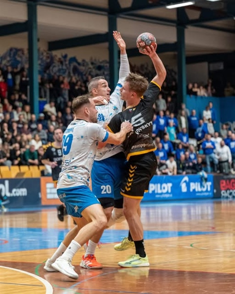 Nocoj se obeta razburljiv koroško-šaleški derbi