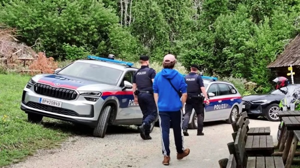 Sodišče odločilo: pri Peršmanu nezakonito policijsko ugotavljanje identitete