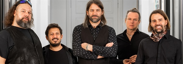 Hamo brez filtra: o ljubezni, glasbi in 20 letih muziciranja