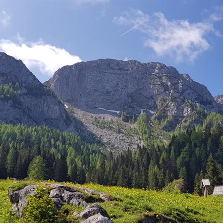 'Poletje' v dolini, ne pa tudi v gorah
