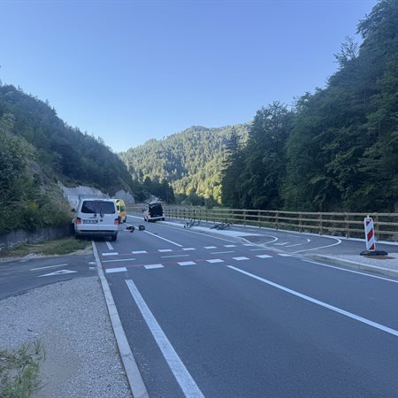 Alkohol in prevelika hitrost sta botrovala včerjašnji nesreči kolesarja
