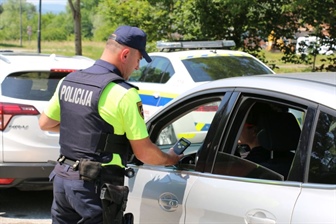 Štirje močno vinjeni vozniki na Celjskem in Koroškem, eden z neverjetnimi 3,76 promila