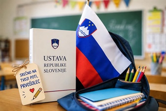 Za domovino z zastavico – naprej!