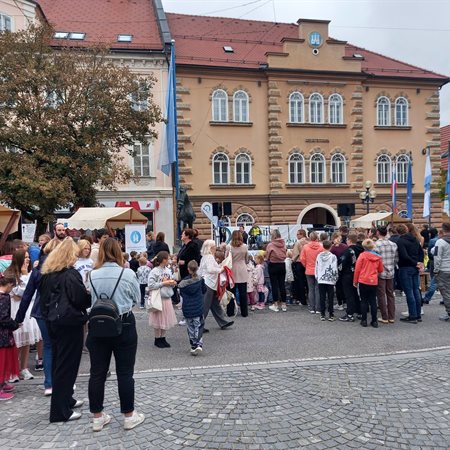 V Slovenj Gradcu poudarjali vrednoti mir in prostovoljstvo