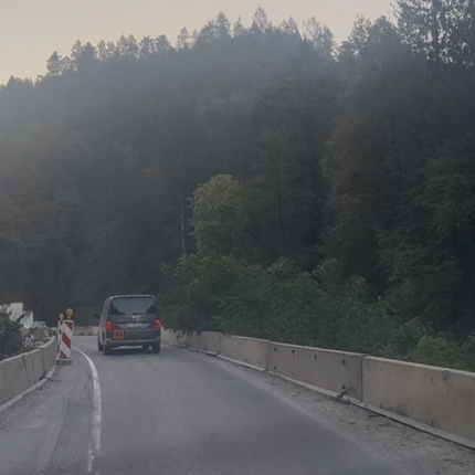 Cesta Ravne–Dravograd: aneks za aneksom, kje je odgovornost za zamude?