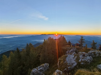 Če lahko gre 100 žensk na Triglav, zakaj ne bi prišlo še 100 Uršk na Uršljo goro?