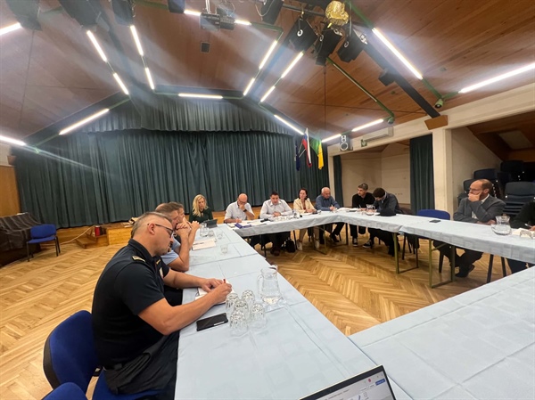 Nevzdržne razmere ob gradnji tretje osi: v Škalah in Hrastovcu ogrožena tudi varnost otrok