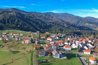 Ribnica na Pohorju spodbuja trajnostno mobilnost in brezplačne prevoze za starejše