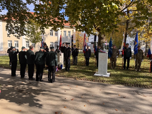 V Slovenj Gradcu so se pred 1. novembrom poklonili padlim borcem